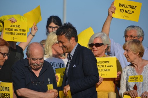 Ventimiglia: manifestazione in frontiera di Amnesty International, Felici “Mi aspettavo di vedere molte più persone”