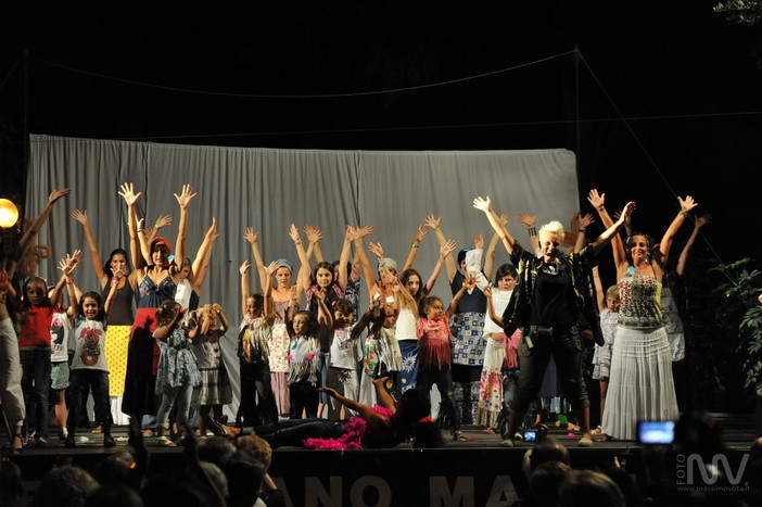 Il gruppo teatrale Lo Scampolo presenta a Diano S.Pietro il musical ‘Sette Spose per Sette Fratelli' Il gruppo teatrale Lo Scampolo presenta a Diano S.Pietro il musical ‘Sette Spose per Sette Fratelli'