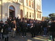 Imperia: attimi di tensione davanti al Comune, oltre 300 commercianti stanno manifestando contro la Tares Imperia: attimi di tensione davanti al Comune, oltre 300 commercianti stanno manifestando contro la Tares