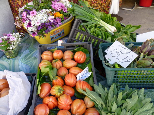 Prelà: domenica torna l'appuntamento con il mercato delle meraviglie