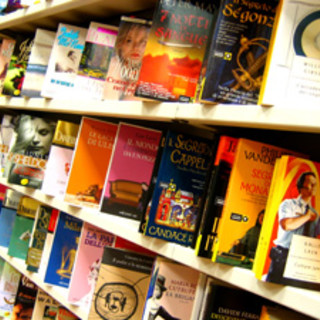 Sanremo: domani alla Mondadori la presentazione dell'ultimo libro di Marangolo Sanremo: domani alla Mondadori la presentazione dell'ultimo libro di Marangolo