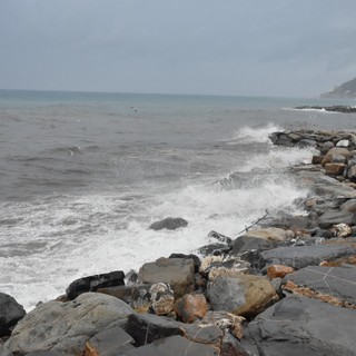Maltempo e allerta gialla: piove debolmente sulla nostra provincia ma la perturbazione rimane, l'allerta potrebbe essere 'allungata' Maltempo e allerta gialla: piove debolmente sulla nostra provincia ma la perturbazione rimane, l'allerta potrebbe essere 'allungata'