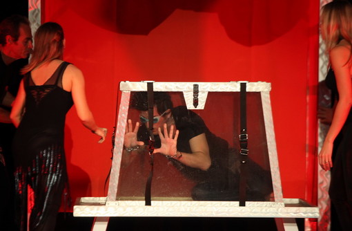 Sanremo: incontenibile mago Casanova ieri sera al Teatro del Casinò, successo pieno per il primo evento 2014 firmato Lucio Presta