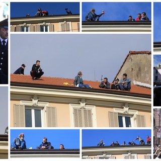 Sanremo: il vice Questore Lorenzo Manso dopo il salvataggio "L'ho bloccato poco prima si buttasse!" Sanremo: il vice Questore Lorenzo Manso dopo il salvataggio "L'ho bloccato poco prima si buttasse!"