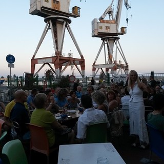 Imperia: solidarietà ai dipendenti Agnesi e problemi dei decibel al centro della maratona di domani sera al Bar 11