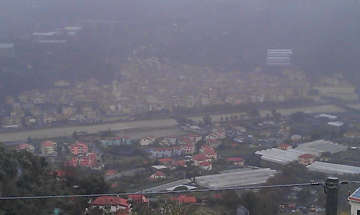 Maltempo sul ponente: continua a piovere ad intermittenza, ma le previsioni non portano nulla di buono