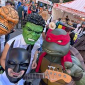 Cartoni animati in concerto: a Camporosso una notte di musica, costumi e nostalgia con i Miwa e i Suoi Componenti
