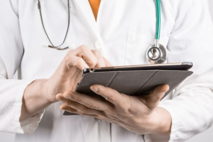 AAA cercasi medici libero professionisti AAA cercasi medici libero professionisti