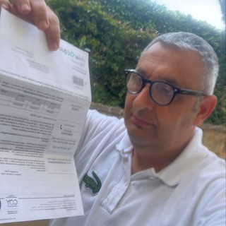 Caro bollette idriche, il candidato sindaco Iacobucci: "L’acqua è un bene essenziale, non possiamo permettere che i cittadini di Bordighera vengano lasciati soli" Caro bollette idriche, il candidato sindaco Iacobucci: "L’acqua è un bene essenziale, non possiamo permettere che i cittadini di Bordighera vengano lasciati soli"