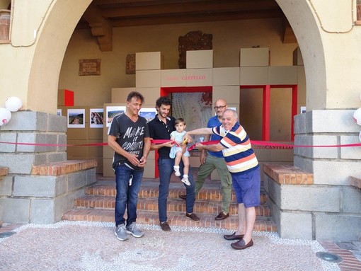 Diano Castello: inaugurata la mostra fotografica #tiamocastello, visitabile per tutta l’estate Diano Castello: inaugurata la mostra fotografica #tiamocastello, visitabile per tutta l’estate