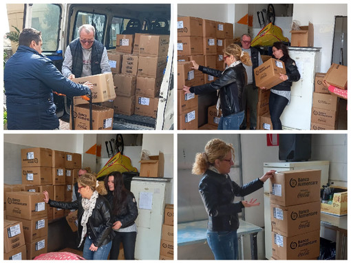 Imperia, polemiche per la solidarietà verso i profughi ucraini. Giuseppe Fici: “Non lasciamo indietro le famiglie italiane” (foto) Imperia, polemiche per la solidarietà verso i profughi ucraini. Giuseppe Fici: “Non lasciamo indietro le famiglie italiane” (foto)