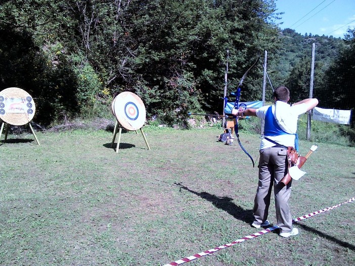 Monesi: successo per la giornata dedicata al tirco con l'arco organizzata dall'associazione Monesi Borgo Antico Monesi: successo per la giornata dedicata al tirco con l'arco organizzata dall'associazione Monesi Borgo Antico