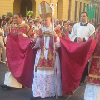 Diocesi di Albenga - Imperia: Mons. Olivieri sarà affiancato da un 'Tutor', questa la decisione della curia