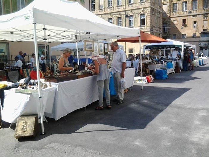 Sanremo: domenica in piazza Eroi Sanremesi e piazza Muccioli tornerà il mercato dell'antiquariato