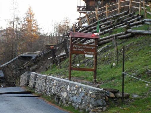Monesi: sogni e ricordi scivolano via con il fango e la frana. La storia de "Il rifugio del Ramingo" Monesi: sogni e ricordi scivolano via con il fango e la frana. La storia de "Il rifugio del Ramingo"