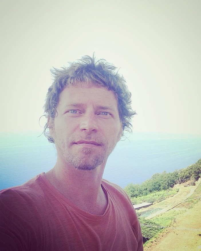 Il selfie di Marco Maccarini a inizio viaggio Il selfie di Marco Maccarini a inizio viaggio