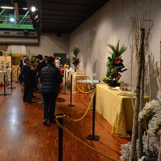 Sanremo: inaugurata questo pomeriggio la mostra di tavole decorate a tema floreale alla sala Roof del Teatro Ariston