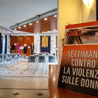 Ad Arma di Taggia ha aperto "Come eri vestita?": l'esposizione che mette in mostra gli abiti ed i racconti delle vittime di stupro (Foto e Video)