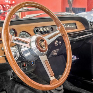 Speciale Weekend: l'agente Catarella del commissario Montalbano al Mercatoretrò, Infiorate e sport all’aria aperta