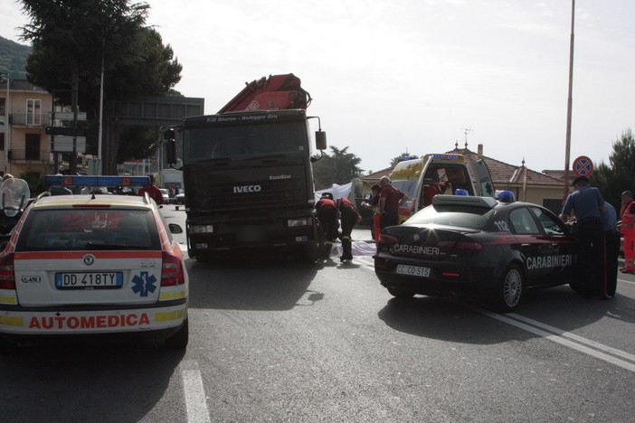 Incidente mortale di mercoledì scorso: la Procura apre un'inchiesta per l'interruzione 'artigianale' delle strisce Incidente mortale di mercoledì scorso: la Procura apre un'inchiesta per l'interruzione 'artigianale' delle strisce