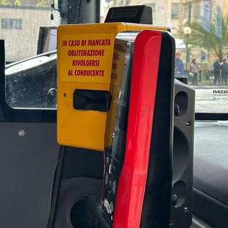 Bordighera, controlli su bus RT: passeggeri in 'ostaggio' per quaranta minuti