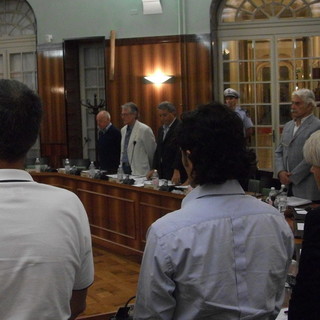 Sanremo: il consiglio comunale si apre con un minuto di silenzio per il militare caduto in Afghanistan