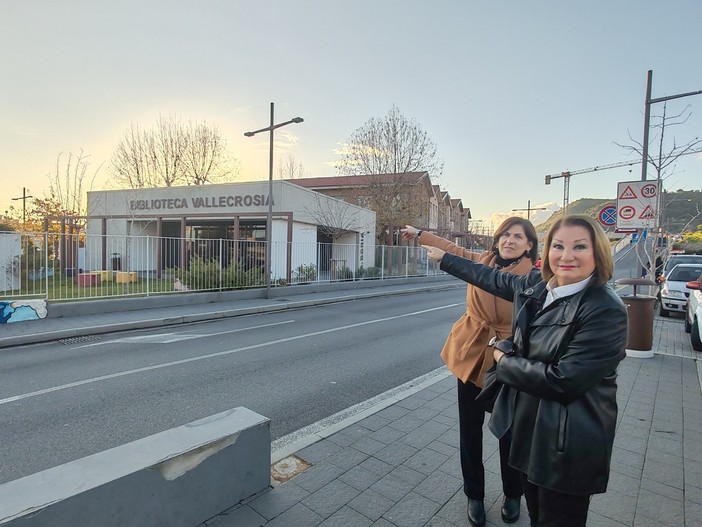 Vallecrosia, Piardi e Biancheri: "Il cancello della biblioteca era aperto, non abbiamo forzato niente" (Video) Vallecrosia, Piardi e Biancheri: "Il cancello della biblioteca era aperto, non abbiamo forzato niente" (Video)