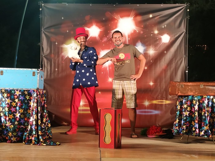 Stasera a Riva Ligure spettacolo del mago Zimba e i suoi mostricciattoli Stasera a Riva Ligure spettacolo del mago Zimba e i suoi mostricciattoli