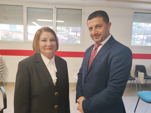 Elezioni comunali, Armando Biasi: "Marilena Piardi futuro sindaco donna di Vallecrosia" (Foto e video) Elezioni comunali, Armando Biasi: "Marilena Piardi futuro sindaco donna di Vallecrosia" (Foto e video)