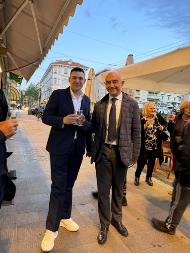 Elezioni Sanremo, il candidato Mager incontra gli imprenditori e commercianti di Piazza Colombo