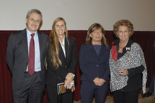 Sanremo: Teatro dell'Opera del Casinò gremito per l'incontro con Maria Falcone