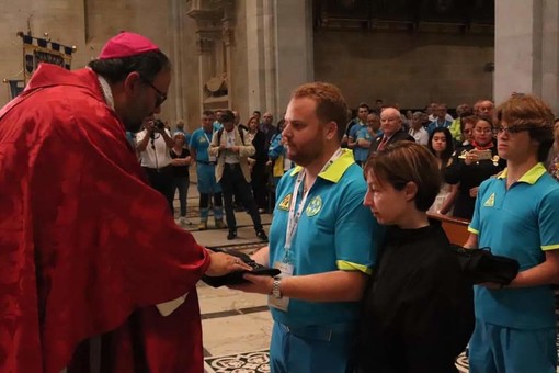 Matteo Amato nominato ufficialmente confratello attivo delle Misericordie d'Italia si occuperà di area emergenza Matteo Amato nominato ufficialmente confratello attivo delle Misericordie d'Italia si occuperà di area emergenza