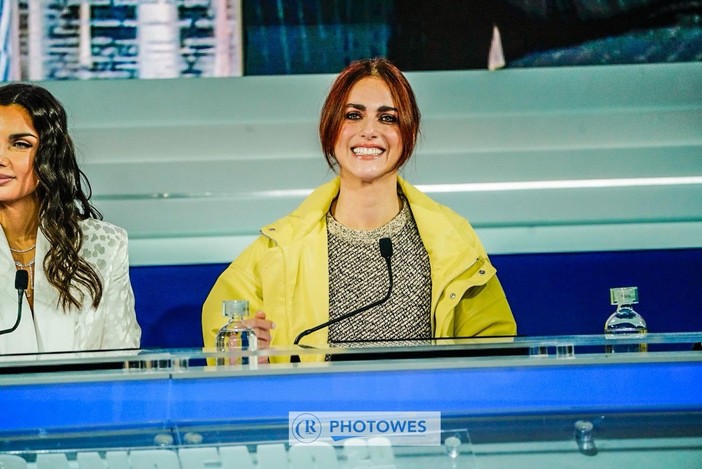 Sanremo 2025, Miriam Leone: “Per me un sogno che si avvera. Siamo le Co Co Co di Carlo”