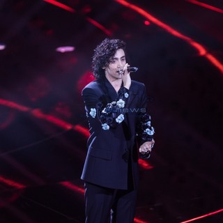 Michele Bravi al Festival con “Inverno dei Fiori”: “Una dichiarazione d’amore ai tempi moderni” Michele Bravi al Festival con “Inverno dei Fiori”: “Una dichiarazione d’amore ai tempi moderni”