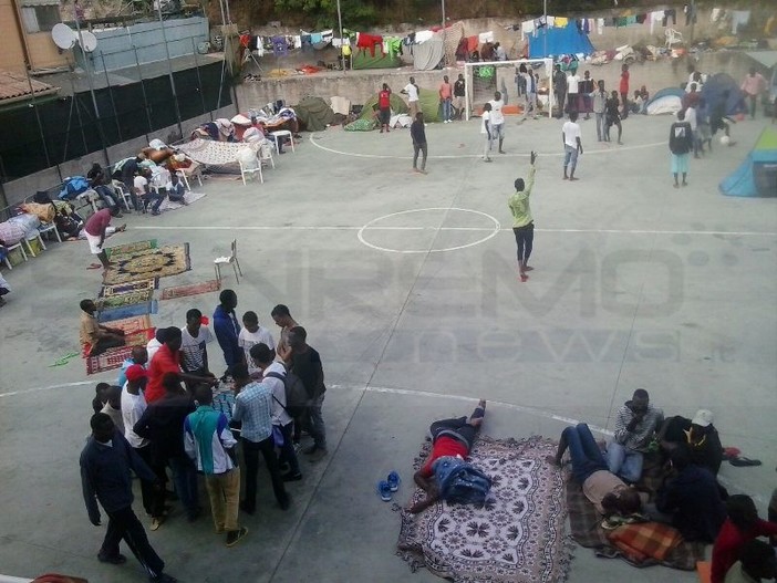 Ventimiglia Confine solidale: 50 giorni di accoglienza dei migranti presso la chiesa di Sant'Antonio il resoconto della Caritas Diocesana Ventimiglia Confine solidale: 50 giorni di accoglienza dei migranti presso la chiesa di Sant'Antonio il resoconto della Caritas Diocesana