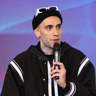 Sanremo 2023, Mr. Rain domina sui social: "Condividere la mia musica è una soddisfazione unica" (Foto) Sanremo 2023, Mr. Rain domina sui social: "Condividere la mia musica è una soddisfazione unica" (Foto)