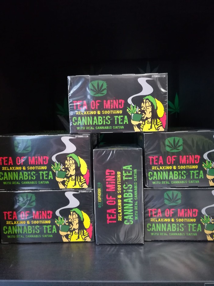 Ansia? Stress da Festival? Rilassati con il "tea of mind" del Cannabis Store Amsterdam di Sanremo Ansia? Stress da Festival? Rilassati con il "tea of mind" del Cannabis Store Amsterdam di Sanremo