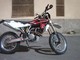 Imperia: Franco Maragliotti mette all'asta la sua moto per pagare l'università a un giovane della Sierra Leone Imperia: Franco Maragliotti mette all'asta la sua moto per pagare l'università a un giovane della Sierra Leone