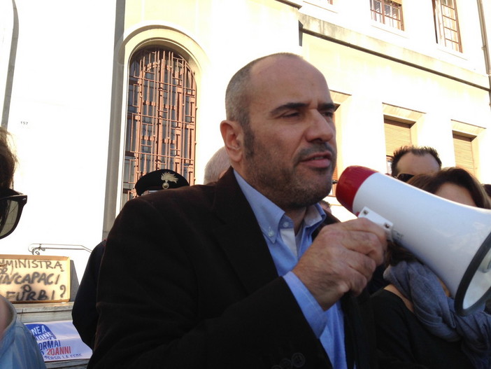Speciale protesta Tares ad Imperia: l'assessore Abbo "Tassa congelata per chi ha subito aumenti abnormi e non coerenti" Speciale protesta Tares ad Imperia: l'assessore Abbo "Tassa congelata per chi ha subito aumenti abnormi e non coerenti"