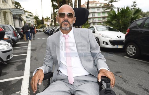 Quattro anni senza Amedeo Grisi: Sanremo ricorda il cantautore che ha trasformato musica e coraggio in memoria viva Quattro anni senza Amedeo Grisi: Sanremo ricorda il cantautore che ha trasformato musica e coraggio in memoria viva