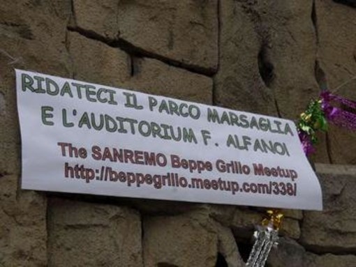 Sanremo Beppe Grillo Meetup interviene sul Parco Marsaglia Sanremo Beppe Grillo Meetup interviene sul Parco Marsaglia