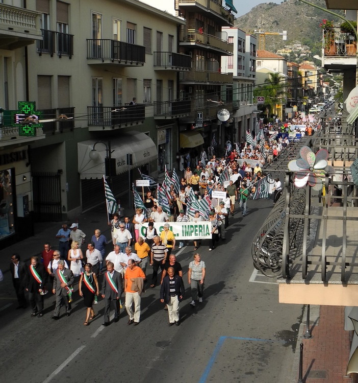 Bordighera: manifestazione in difesa del S. Charles, le rivendicazioni di Rifondazione Comunista