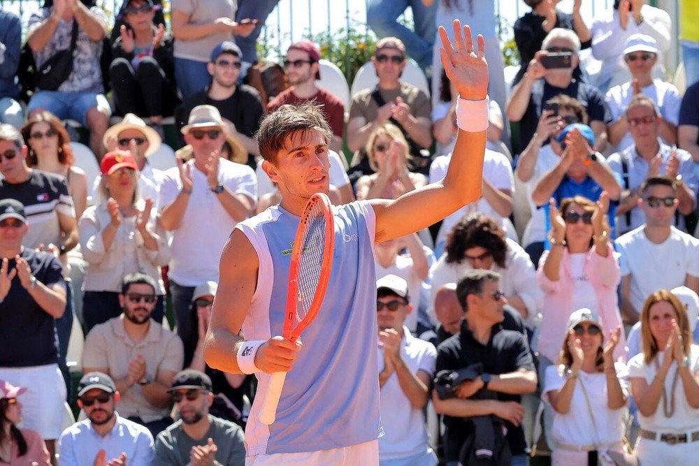 Tennis: al Roland Garros impresa di Matteo Arnaldi: il sanremese rimonta Griekspoor e vola al secondo turno Tennis: al Roland Garros impresa di Matteo Arnaldi: il sanremese rimonta Griekspoor e vola al secondo turno