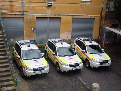 Tre nuove automediche per il 118 dell'Asl 1 Imperiese, il direttore Ferlito: "Ogni anno intervengono in 5mila soccorsi"