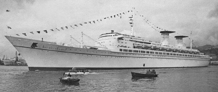 Nave Michelangelo