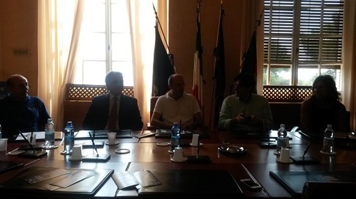 Imperia: stamattina la presentazione, al via sabato 16 agosto l'ottava edizione di Notti di Bollicine Imperia: stamattina la presentazione, al via sabato 16 agosto l'ottava edizione di Notti di Bollicine