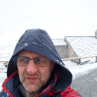 Fitta nevicata in Valle Po, le immagini del nostro collega imperiese Stefano Sciandra