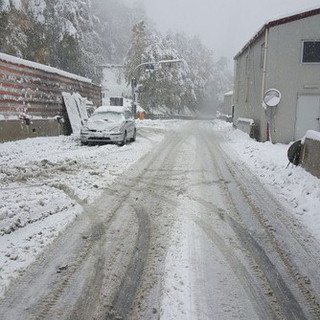 Il Colle di Tenda inbiancato, oggi pomeriggio Il Colle di Tenda inbiancato, oggi pomeriggio