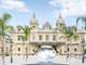 Uno dei luoghi simboli del Principato di Monaco si è rifatto il look: inaugurata la nuova piazza del Casinò