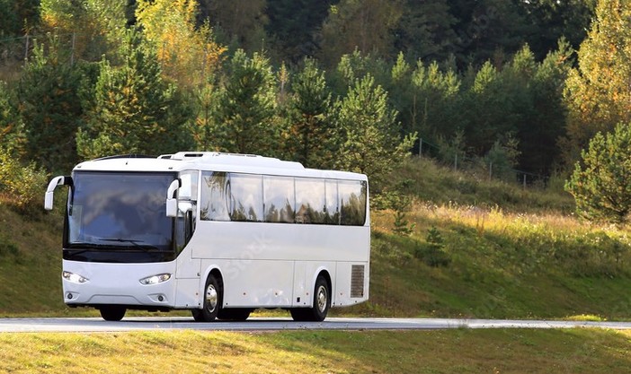 Da domenica prossima al via un calendario gratuito di escursioni guidate nel Parco delle Alpi Liguri con servizio bus navetta e ritrovo in stazione Da domenica prossima al via un calendario gratuito di escursioni guidate nel Parco delle Alpi Liguri con servizio bus navetta e ritrovo in stazione